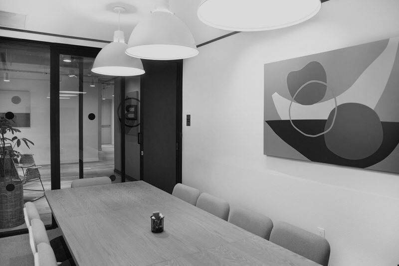 TARVANT/ meeting room